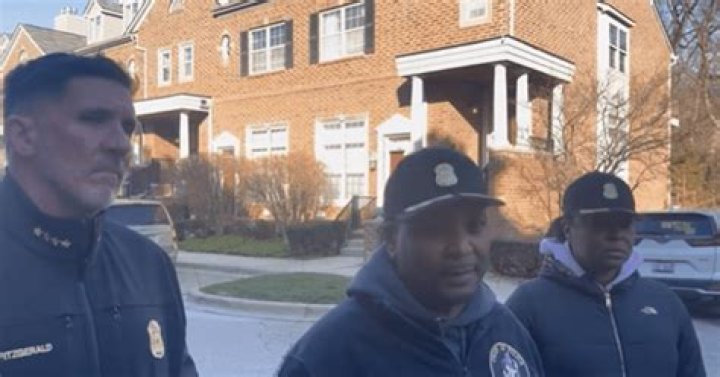 
2 Detroit cops believed to be in relationship found dead inside home in apparent murder-suicide 