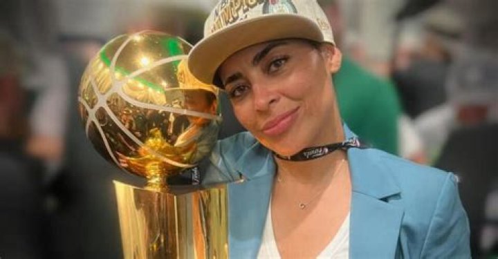 
Allison Feaster Parents: Sandra Feaster And William Preston Feaster III 