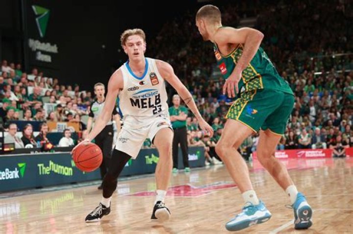 Charlie Travers Height, Weight, Net Worth, Age, Birthday, Wikipedia, Who, Nationality, Biography