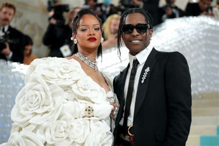 
Golden Globes 2023 Rihanna and A$AP Rocky Makes Headlining Performance 