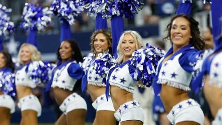 How Much Salary Does Kelli Finglass Make A Year From Dallas Cowboys?