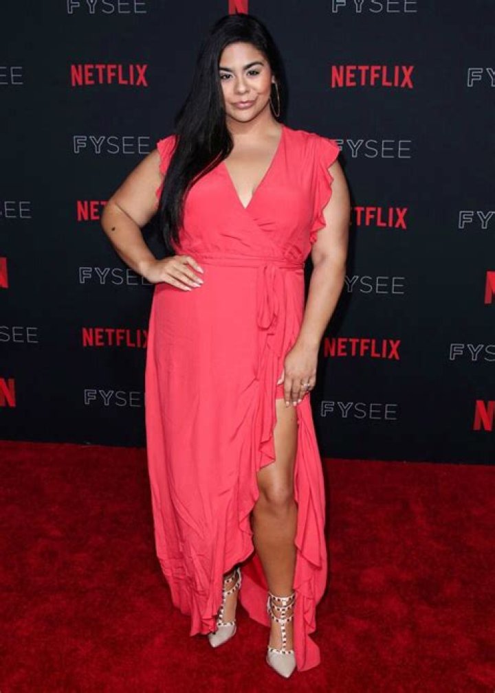 Jessica Marie Garcia – Age, Weight Loss, Engaged, Husband