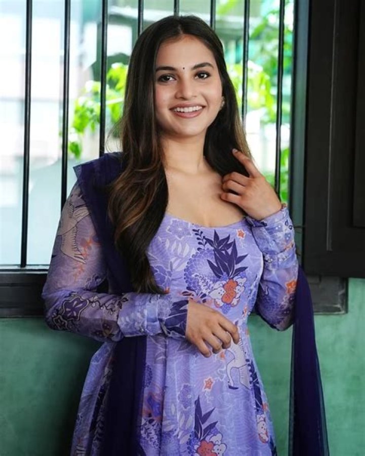 
Ramya Pasupuleti Height, Weight, Net Worth, Age, Birthday, Wikipedia, Who, Nationality, Biography 