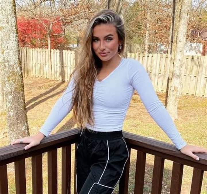 Riley Saurage Height, Weight, Net Worth, Age, Birthday, Wikipedia, Who, Nationality, Biography