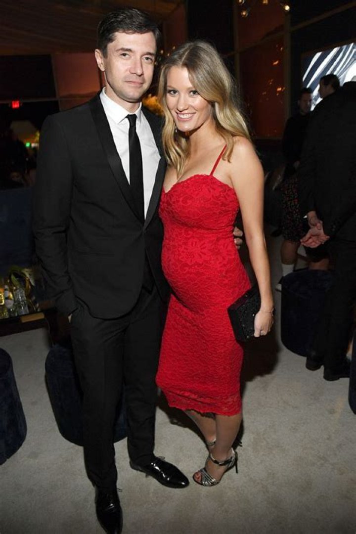 
Topher Grace and Wife Ashley Hinshaw Expecting Baby No. 3: ‘We’re Excited’ 