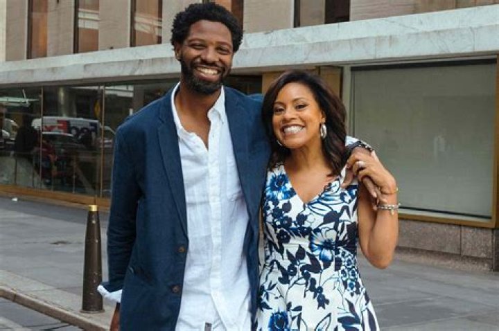 
Who are Uche Nwaneris Parents? Uche Nwaneri Biography, Parents Name, Nationality and More 